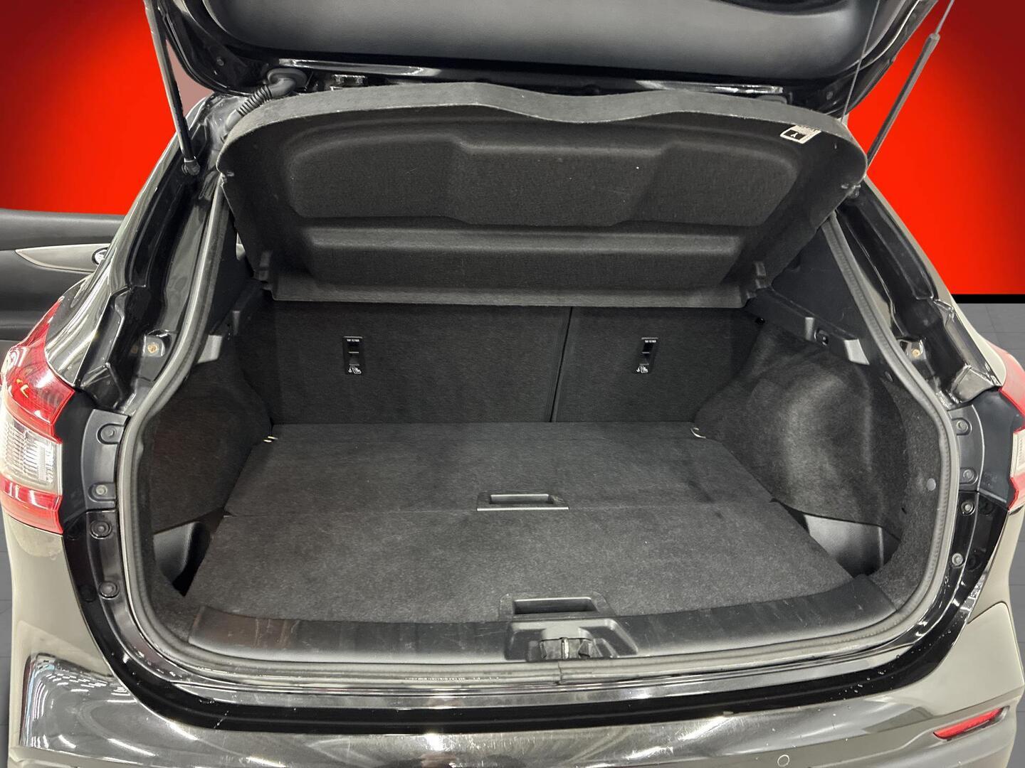 NISSAN Qashqai 2018