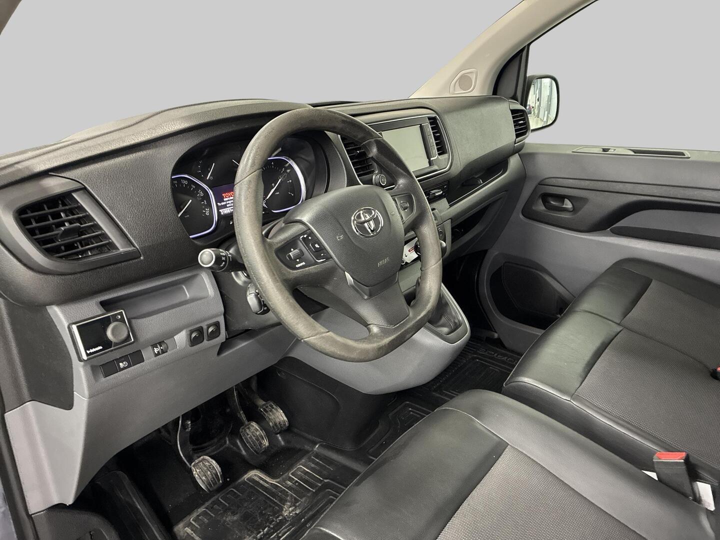 TOYOTA Proace 2018