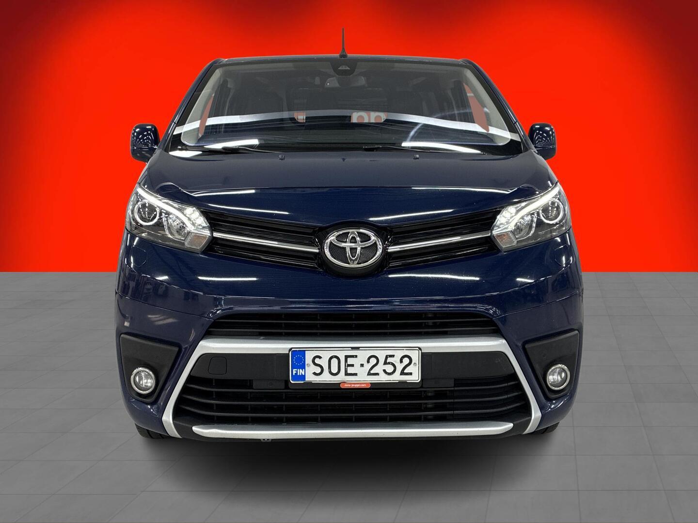 TOYOTA Proace 2018