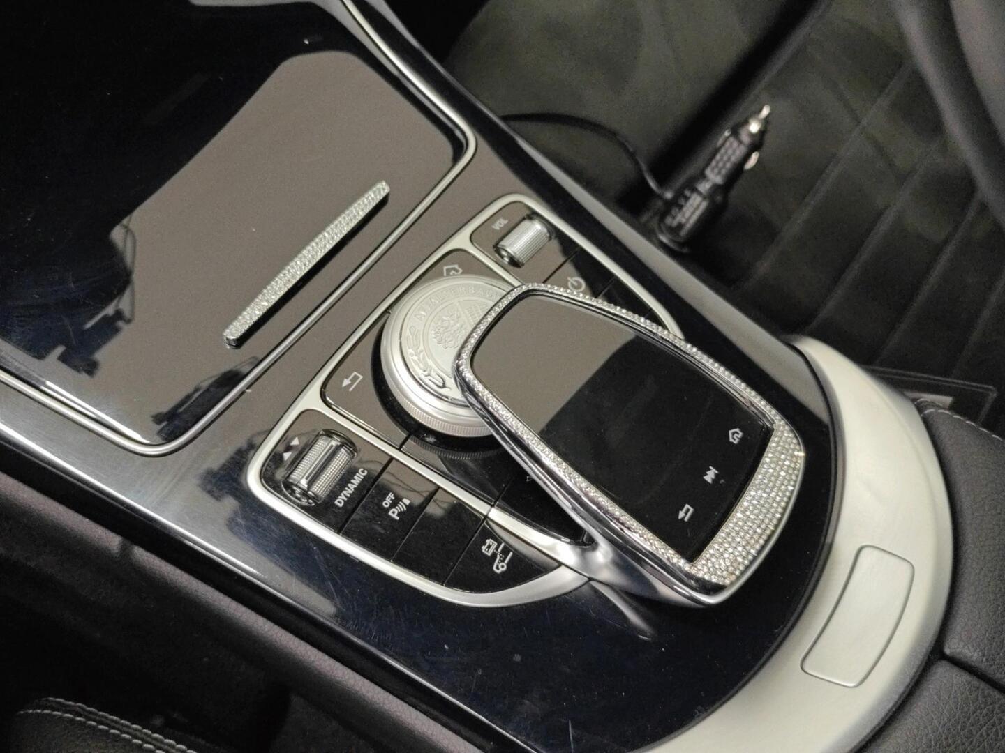 MERCEDES-BENZ C 2021