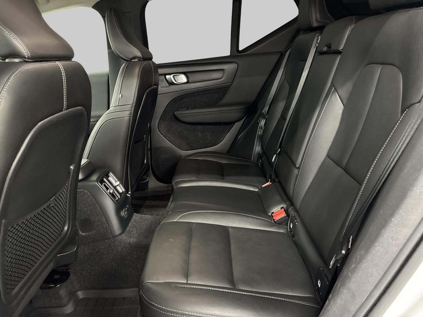 VOLVO XC40 2020