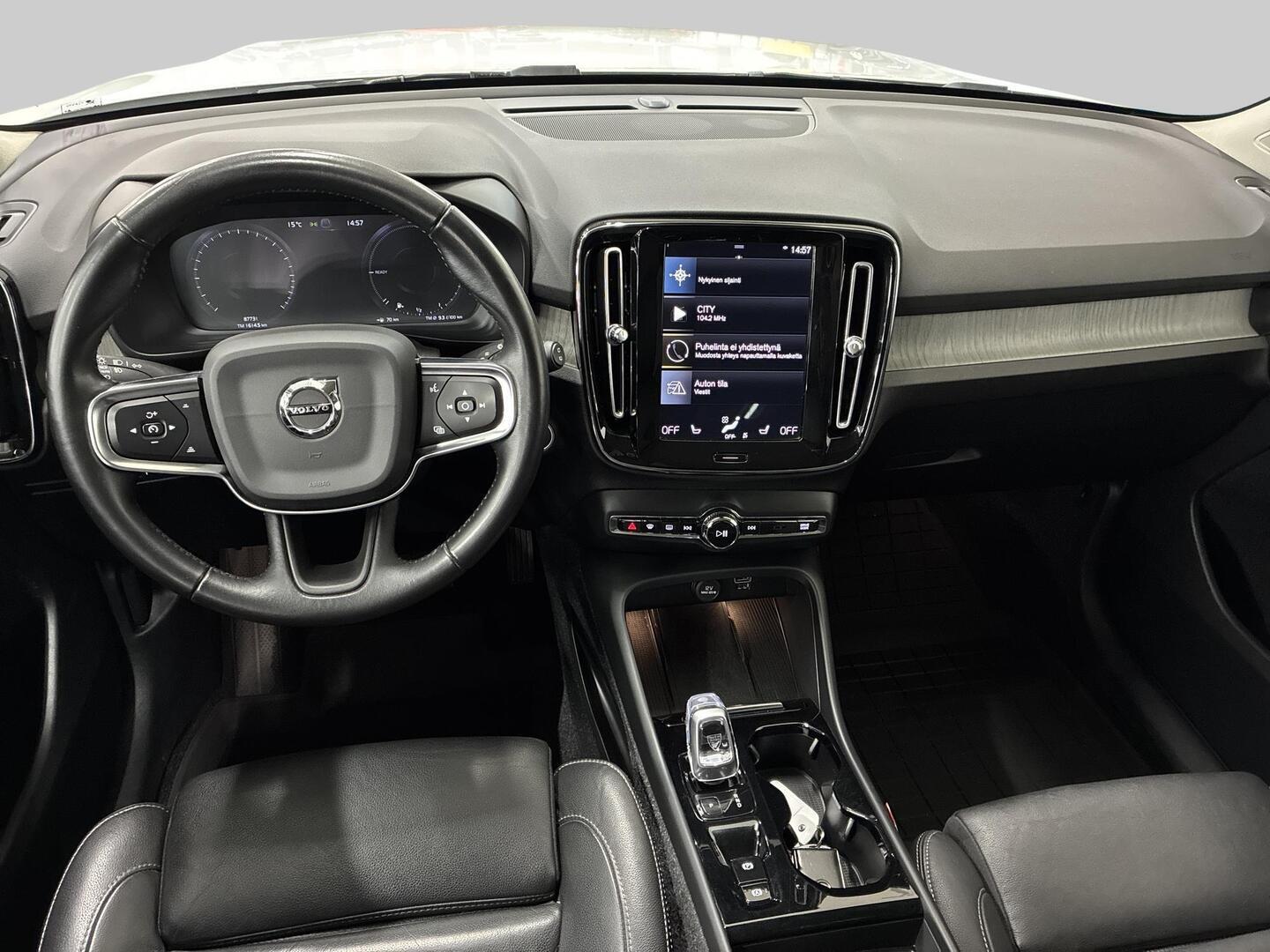 VOLVO XC40 2020