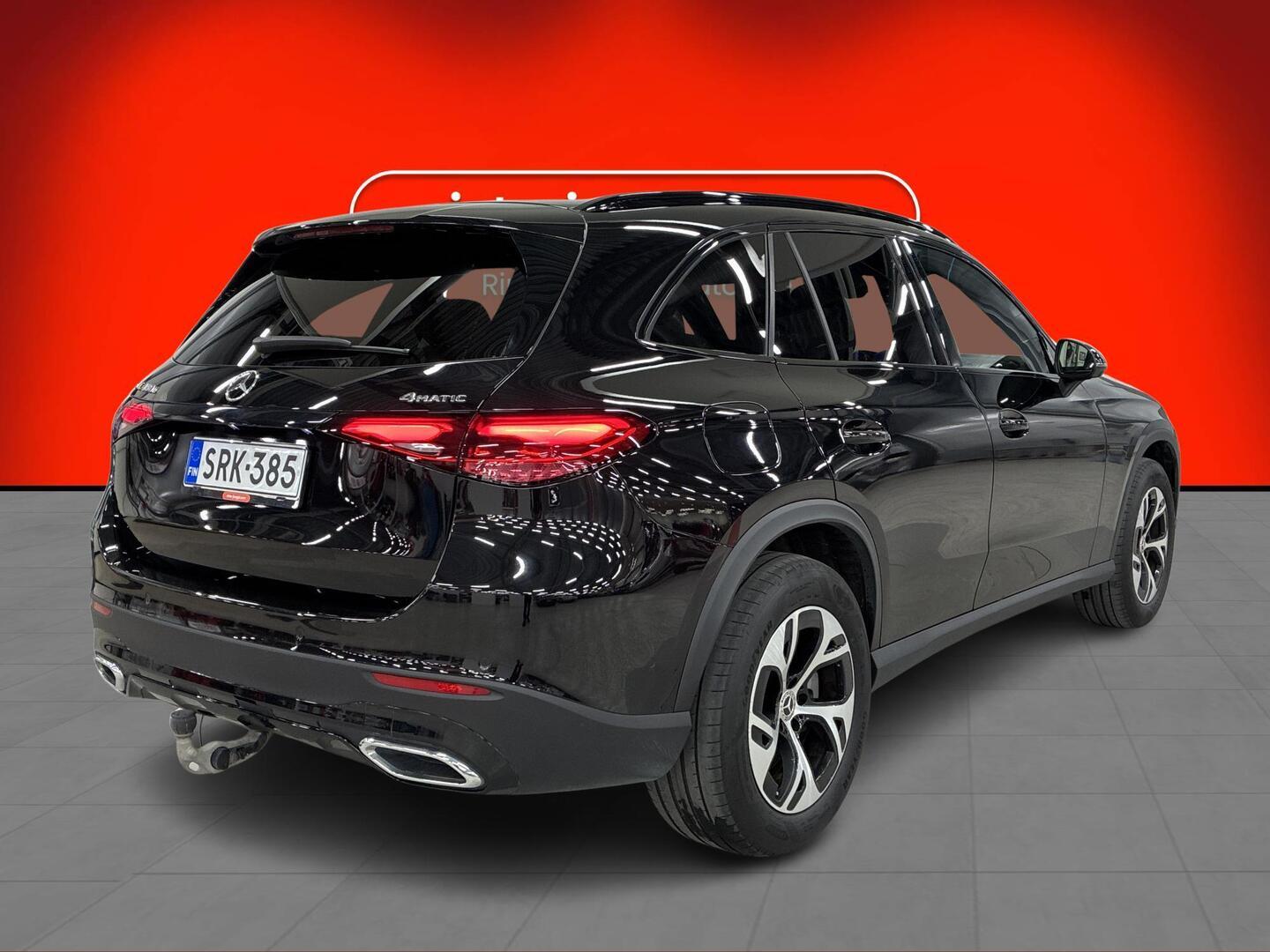 MERCEDES-BENZ GLC 2025