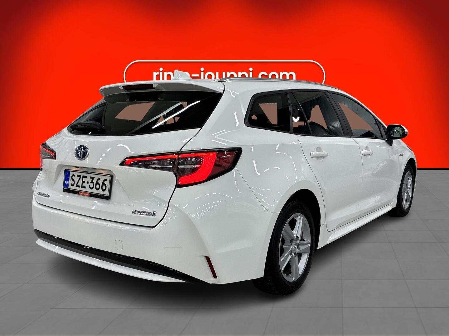 TOYOTA Corolla 2021