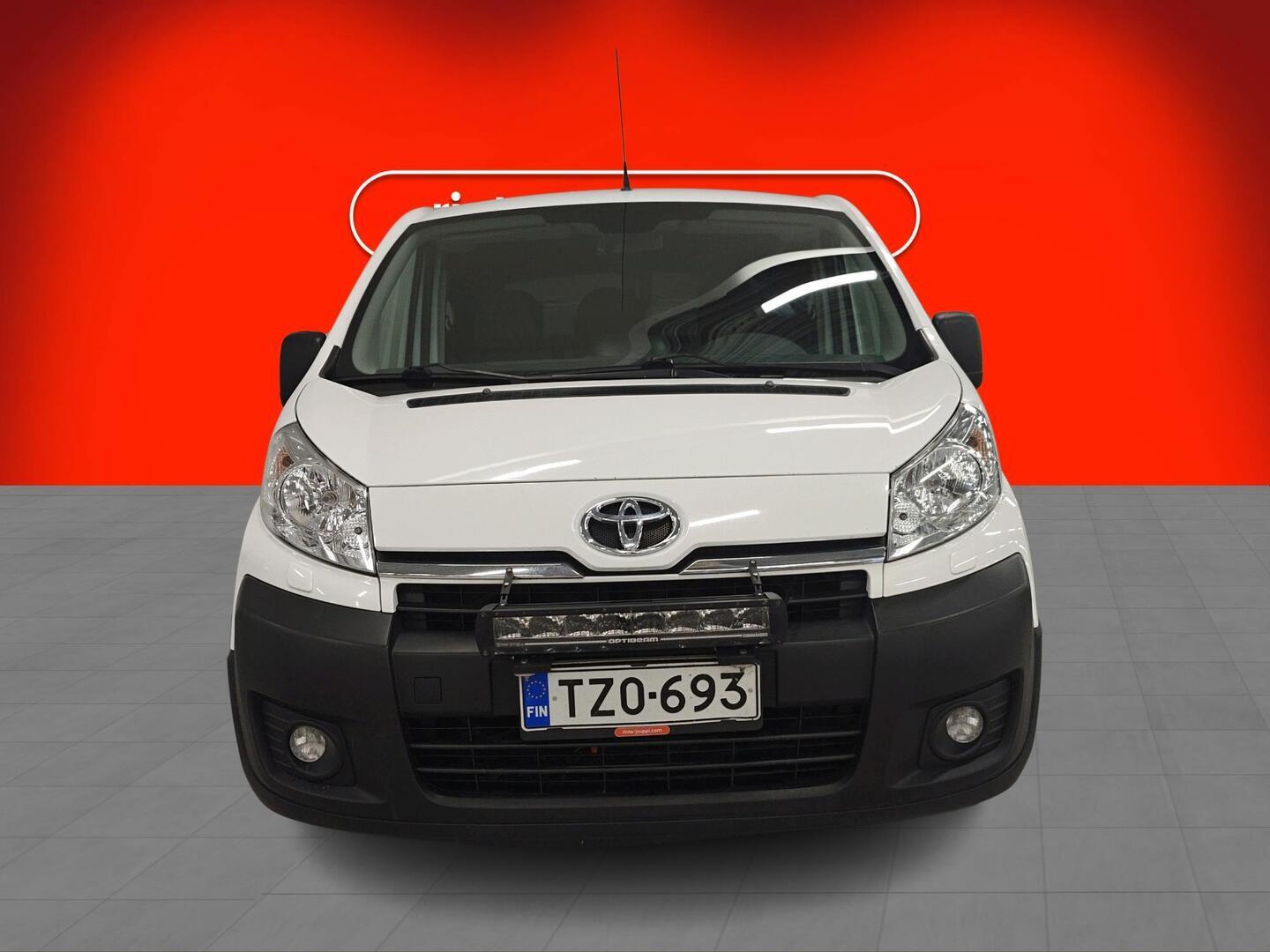 TOYOTA Proace 2016