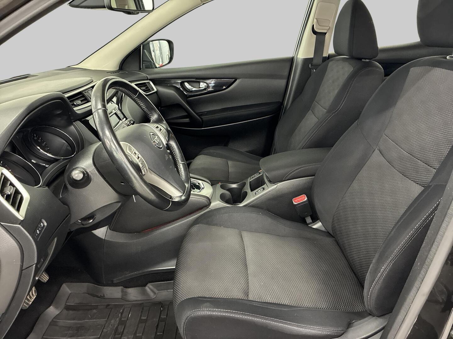 NISSAN Qashqai 2015