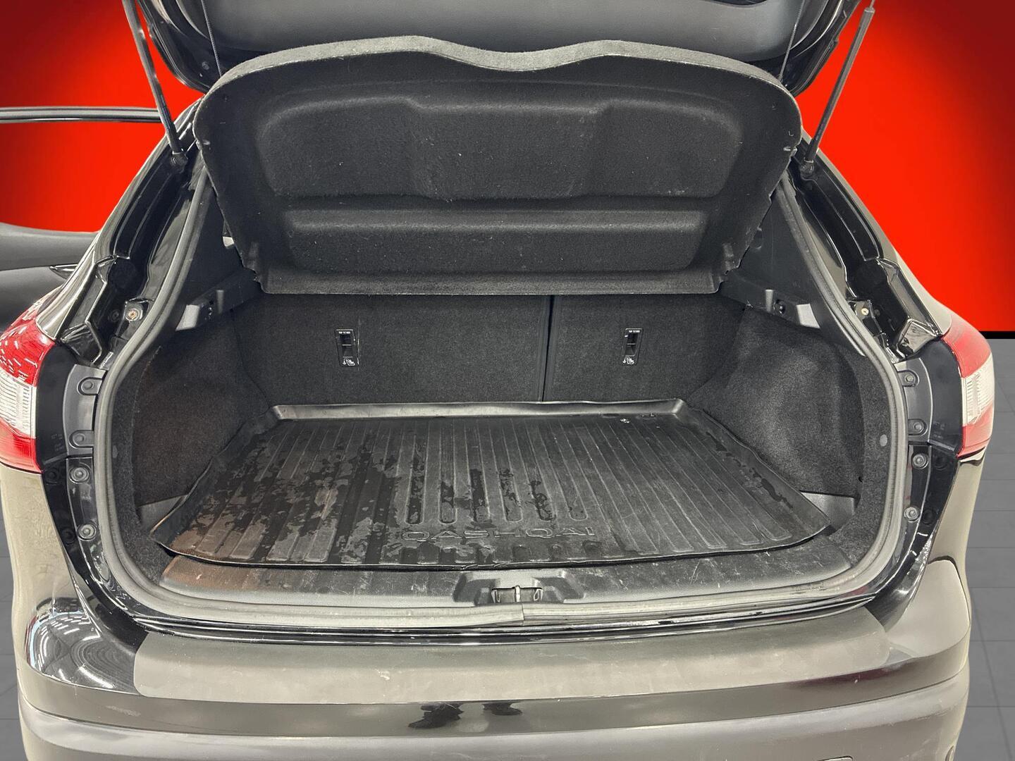 NISSAN Qashqai 2015