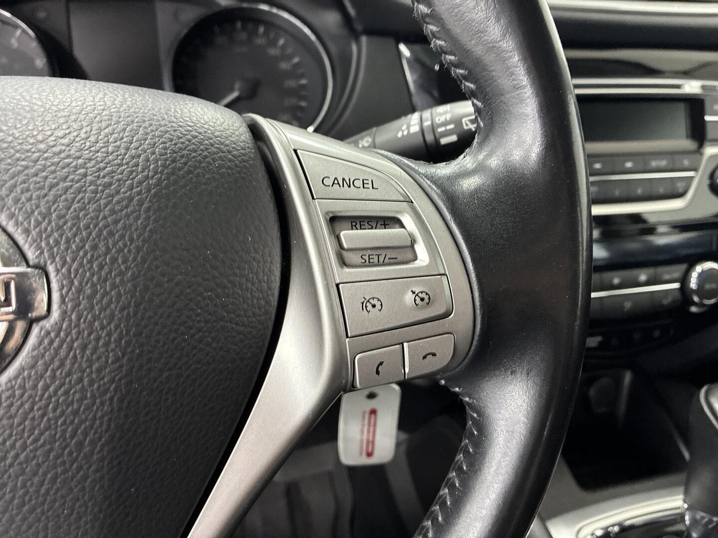 NISSAN Qashqai 2015