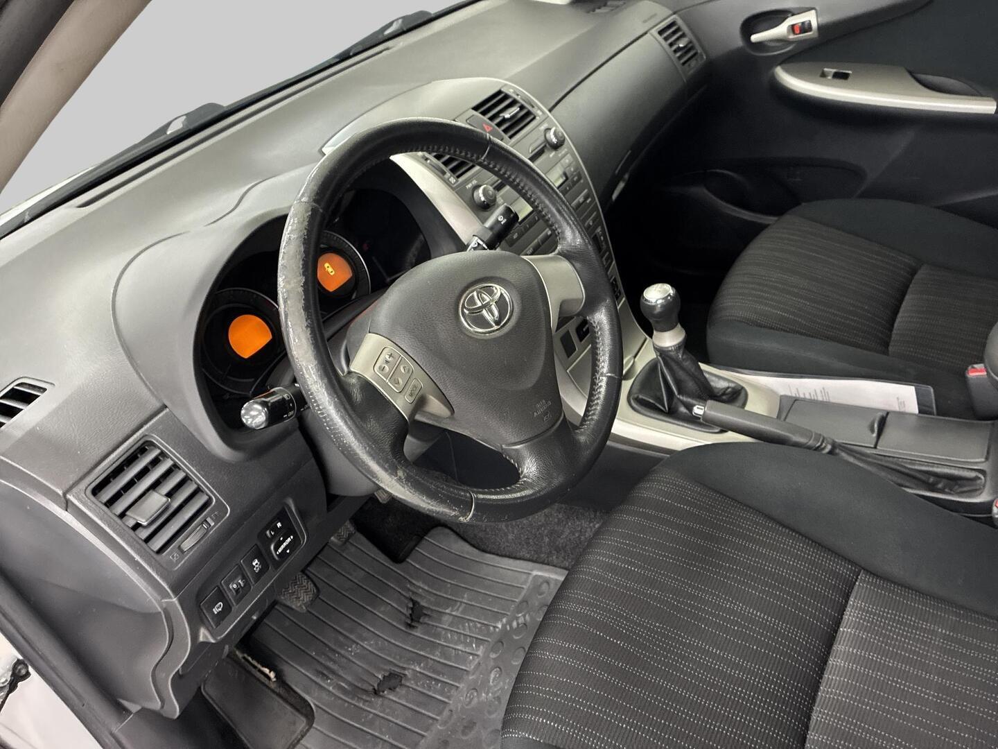 TOYOTA Corolla 2007