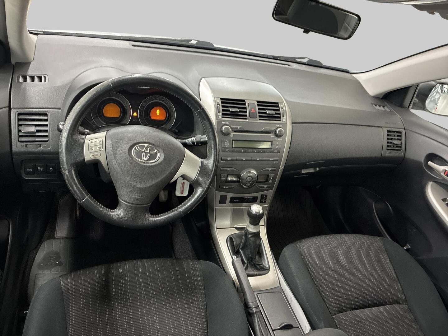 TOYOTA Corolla 2007