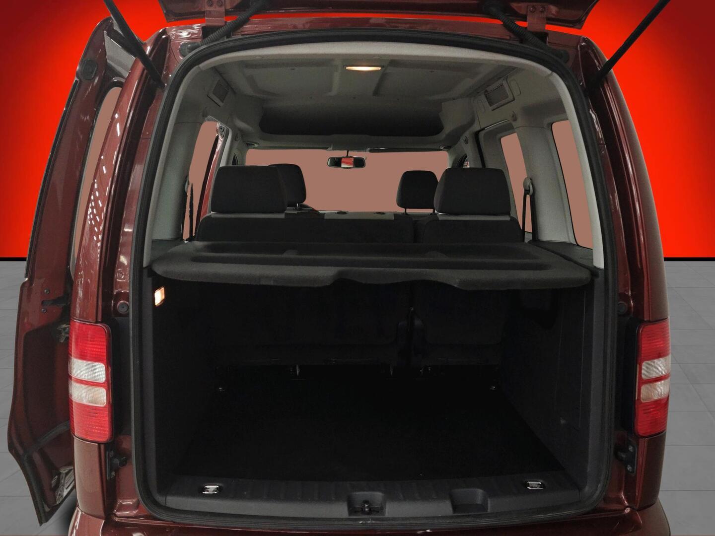 VOLKSWAGEN Caddy 2013