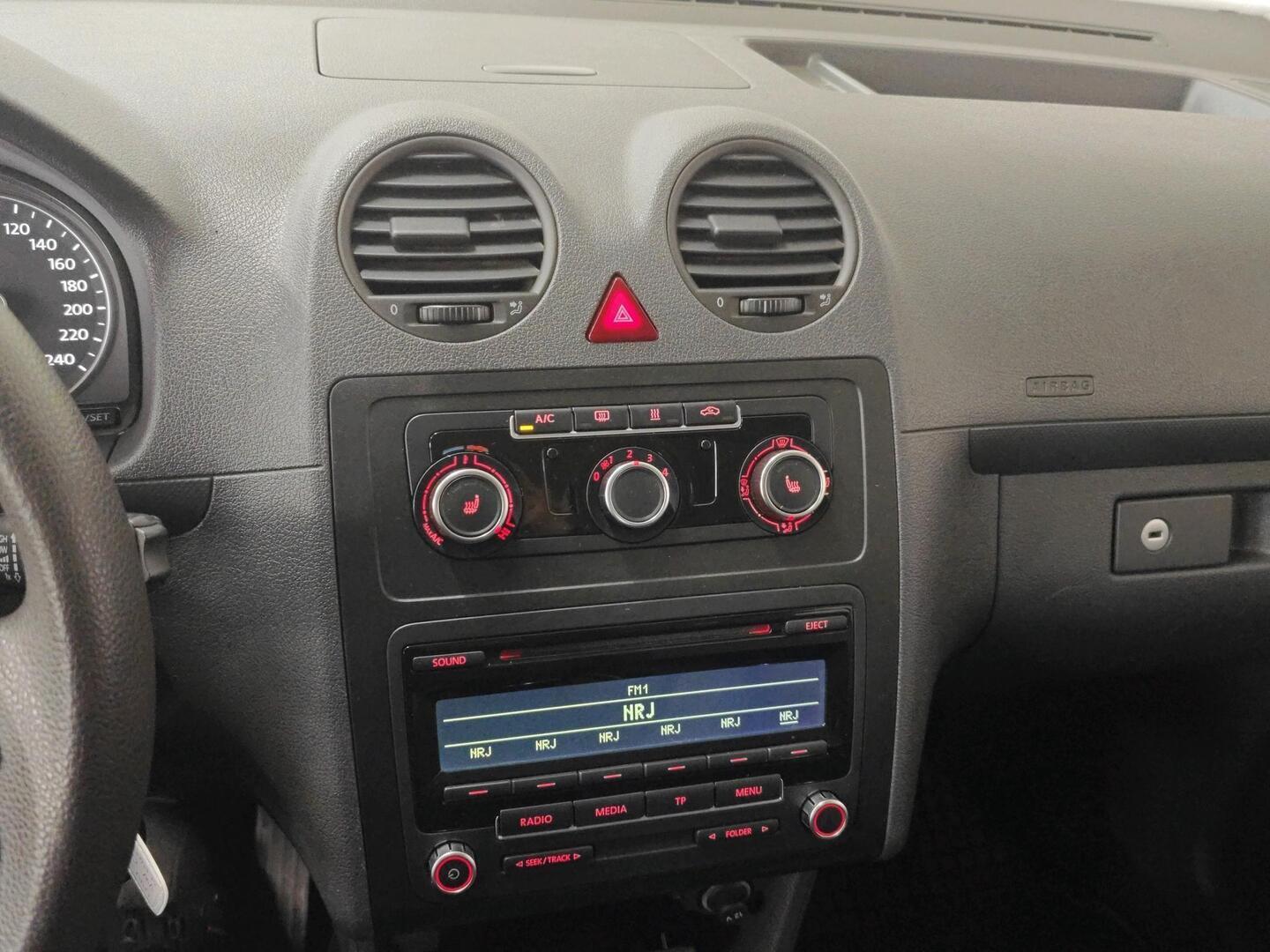 VOLKSWAGEN Caddy 2013