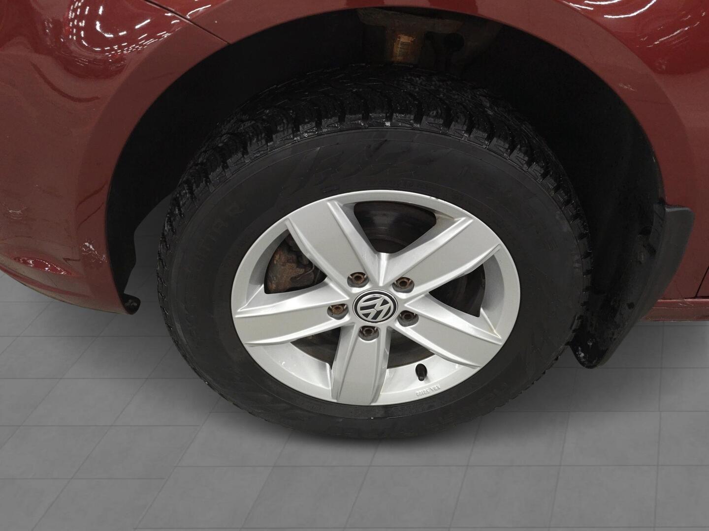 VOLKSWAGEN Caddy 2013