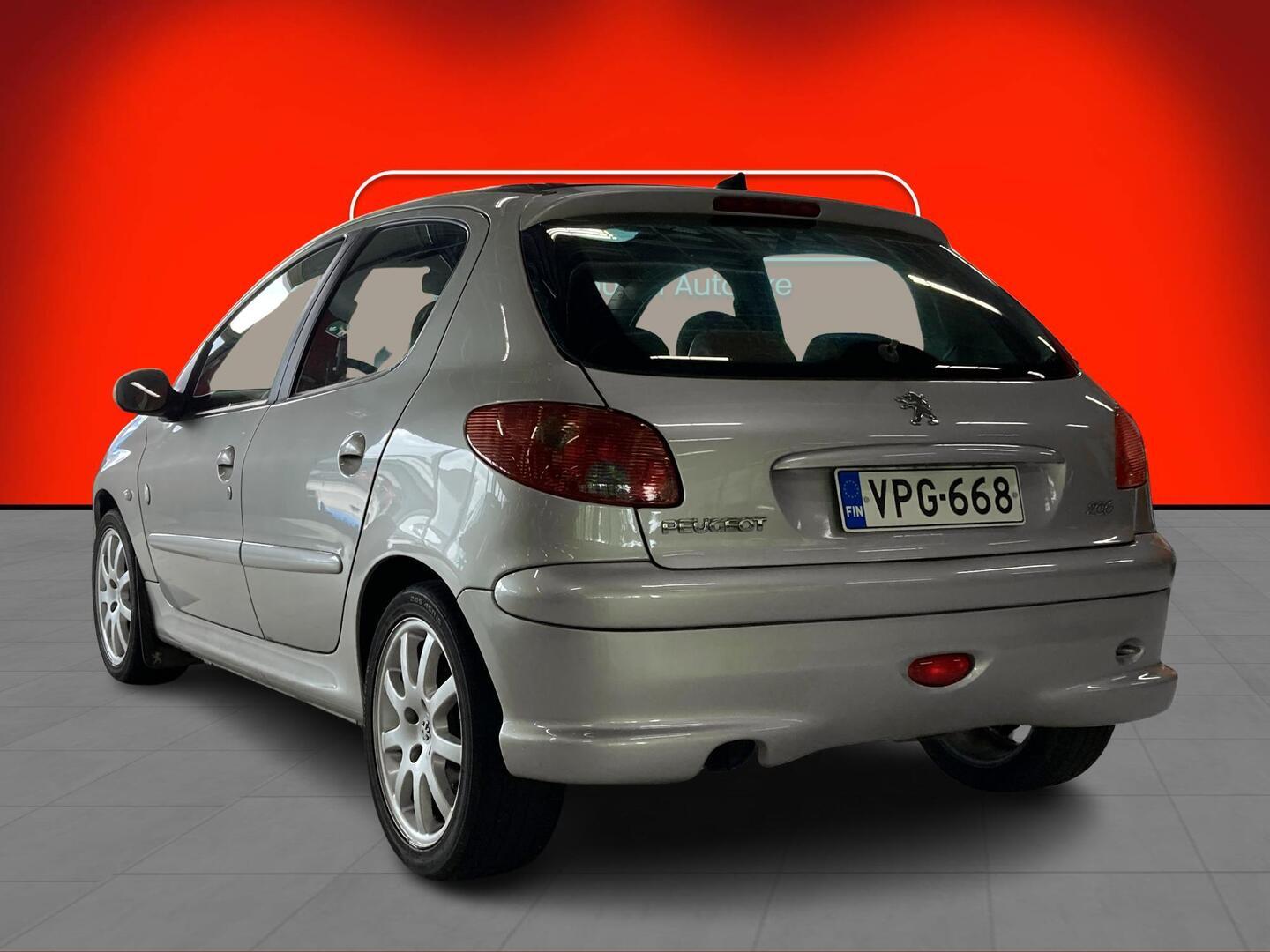 PEUGEOT 206 2004