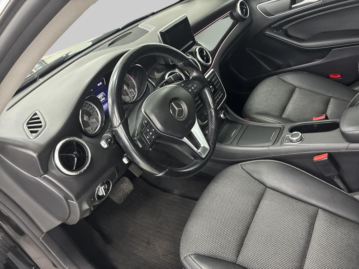 MERCEDES-BENZ CLA 2013