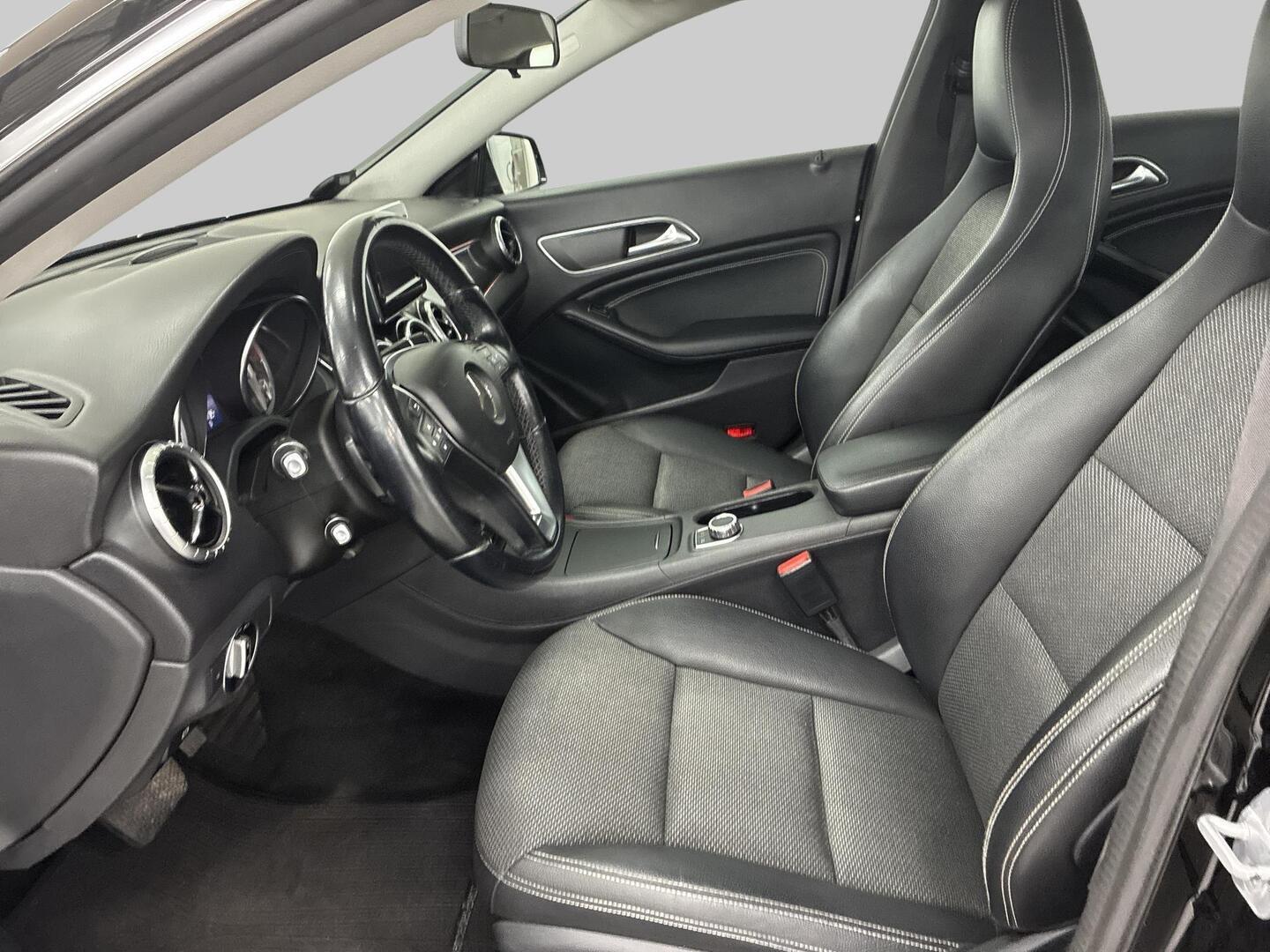 MERCEDES-BENZ CLA 2013
