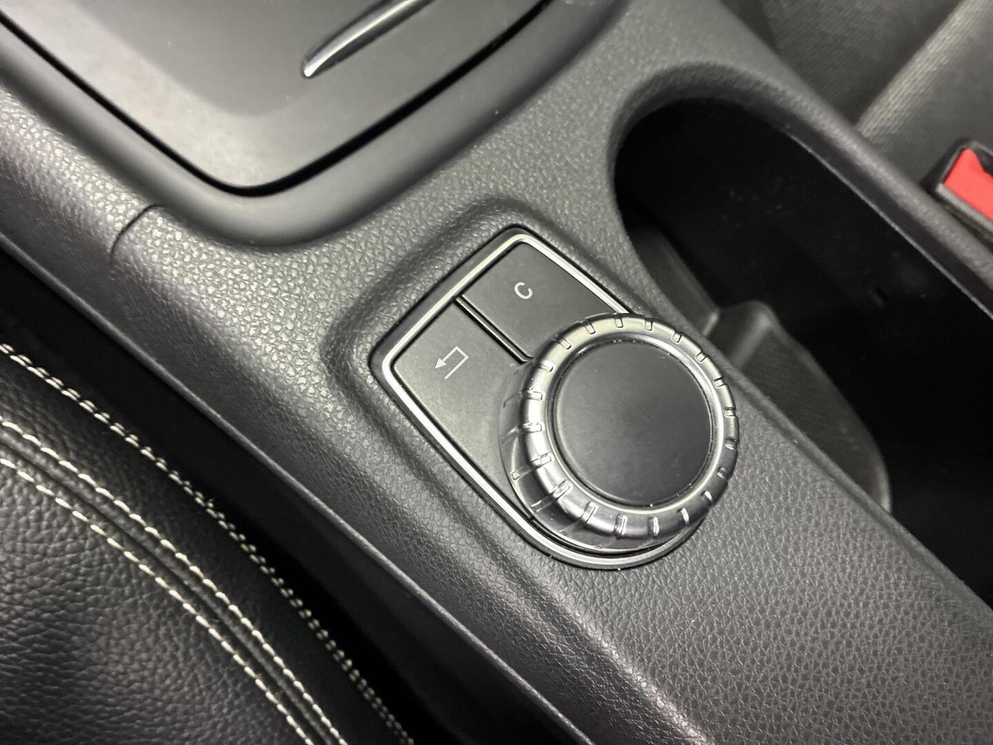 MERCEDES-BENZ CLA 2013