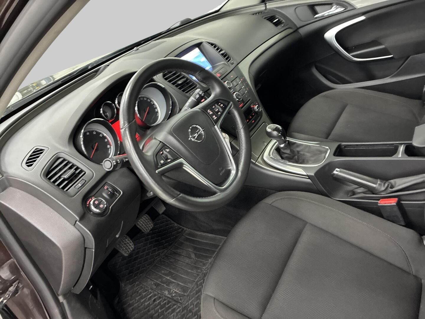 OPEL Insignia 2013