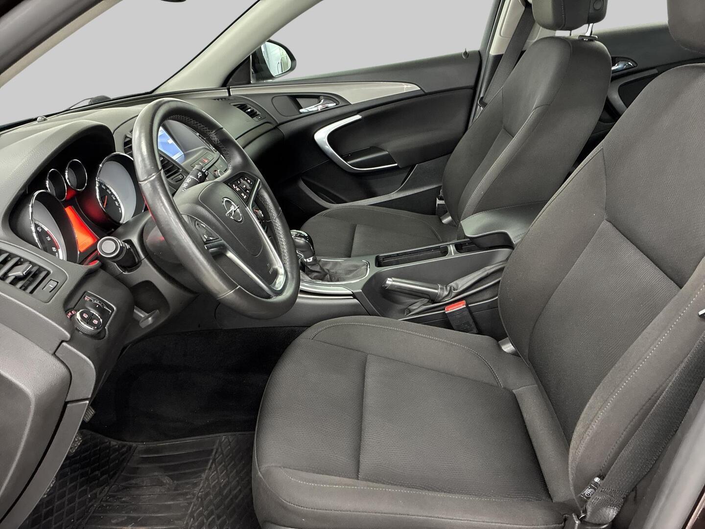 OPEL Insignia 2013