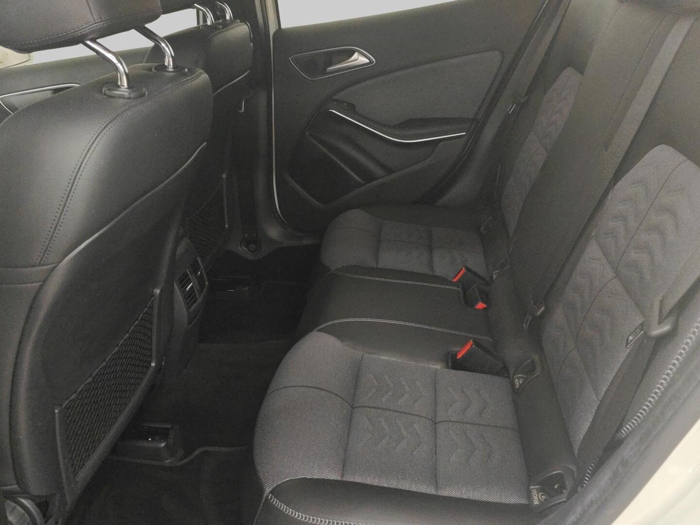 MERCEDES-BENZ GLA 2017