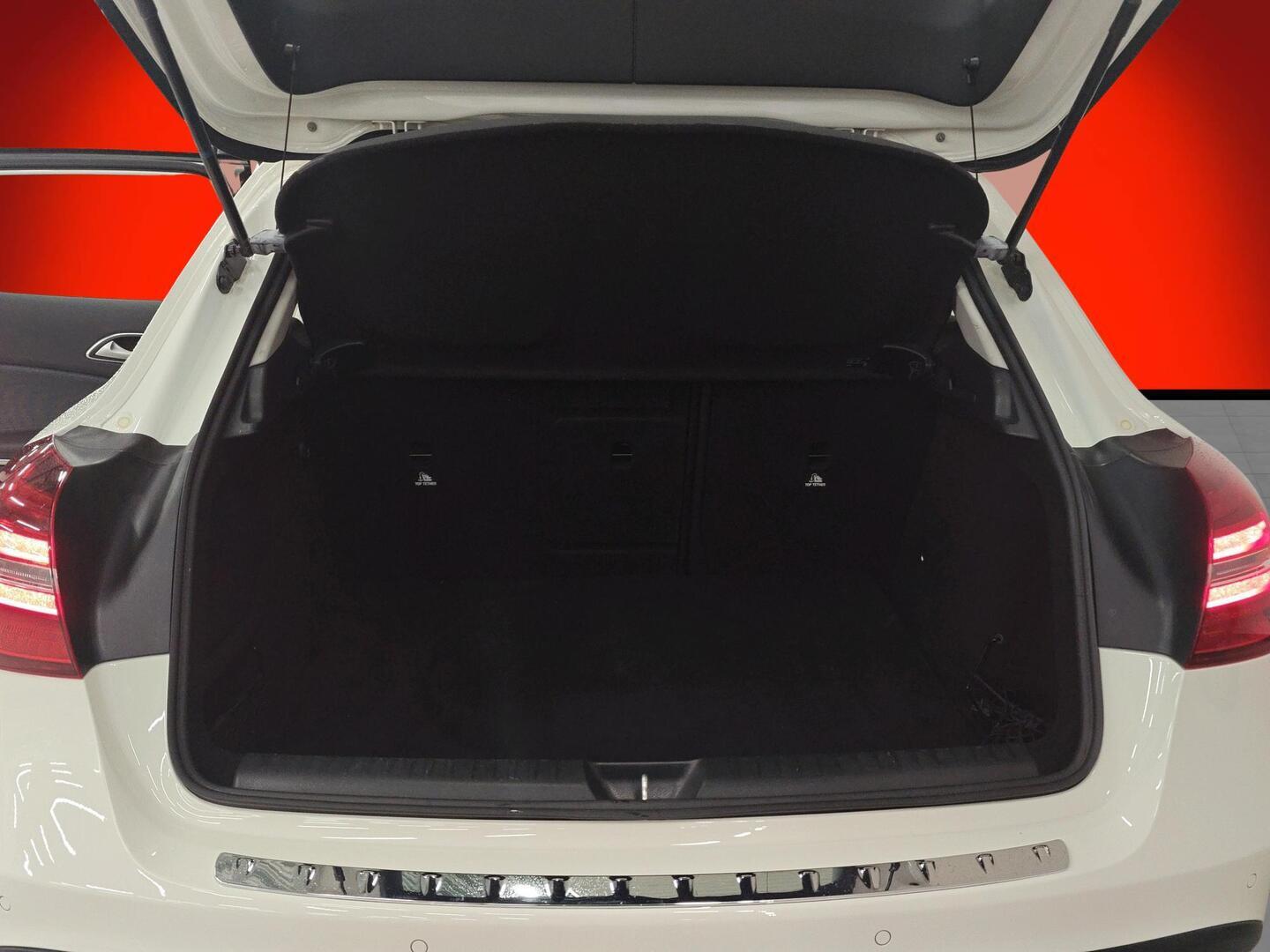 MERCEDES-BENZ GLA 2017