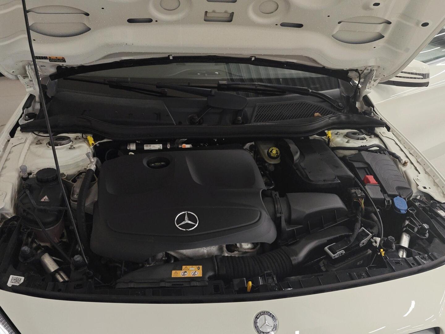 MERCEDES-BENZ GLA 2017