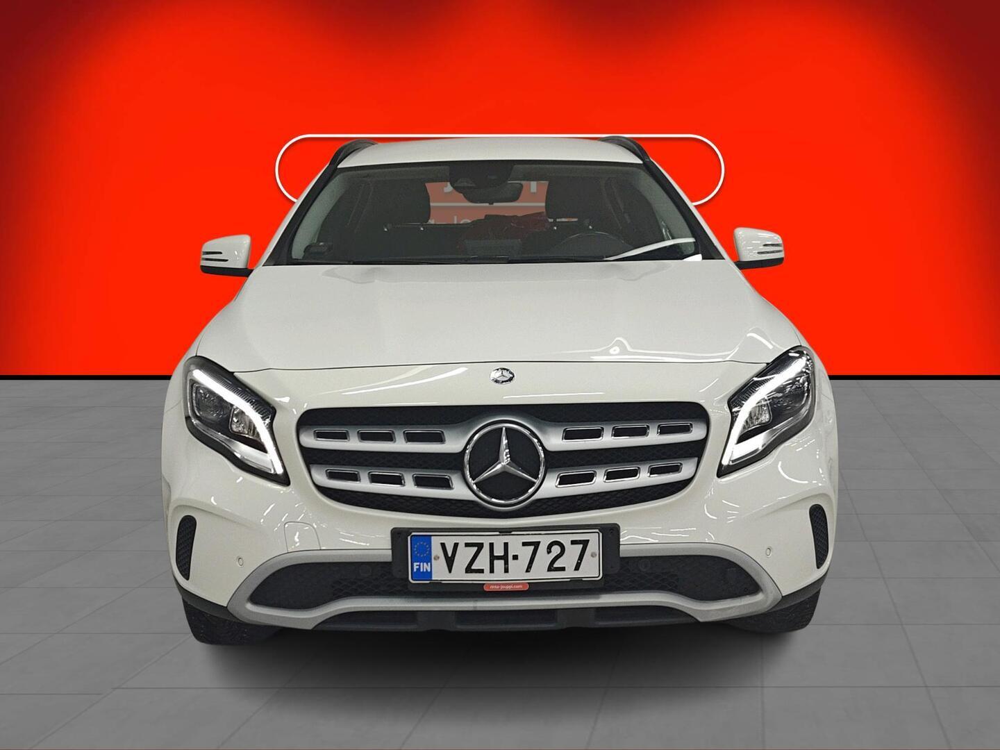 MERCEDES-BENZ GLA 2017