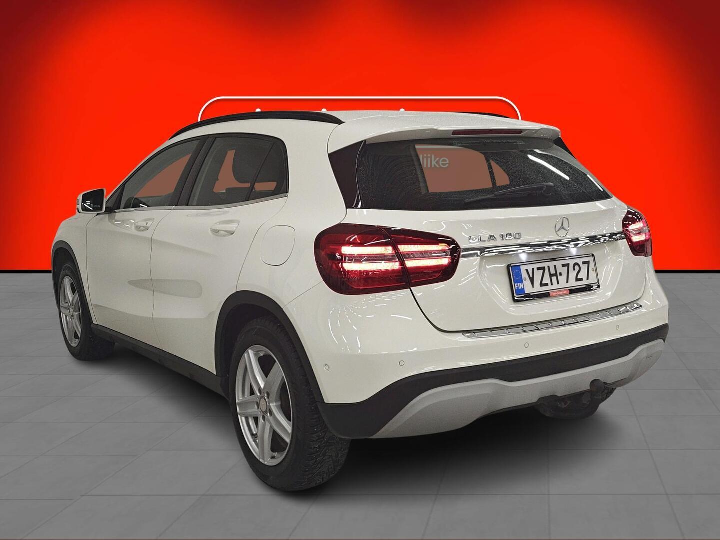 MERCEDES-BENZ GLA 2017