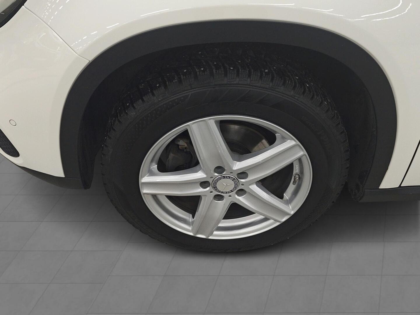 MERCEDES-BENZ GLA 2017