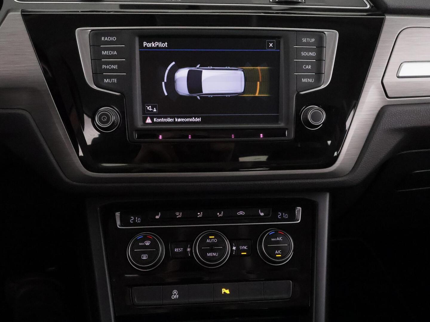 VOLKSWAGEN TOURAN 2017