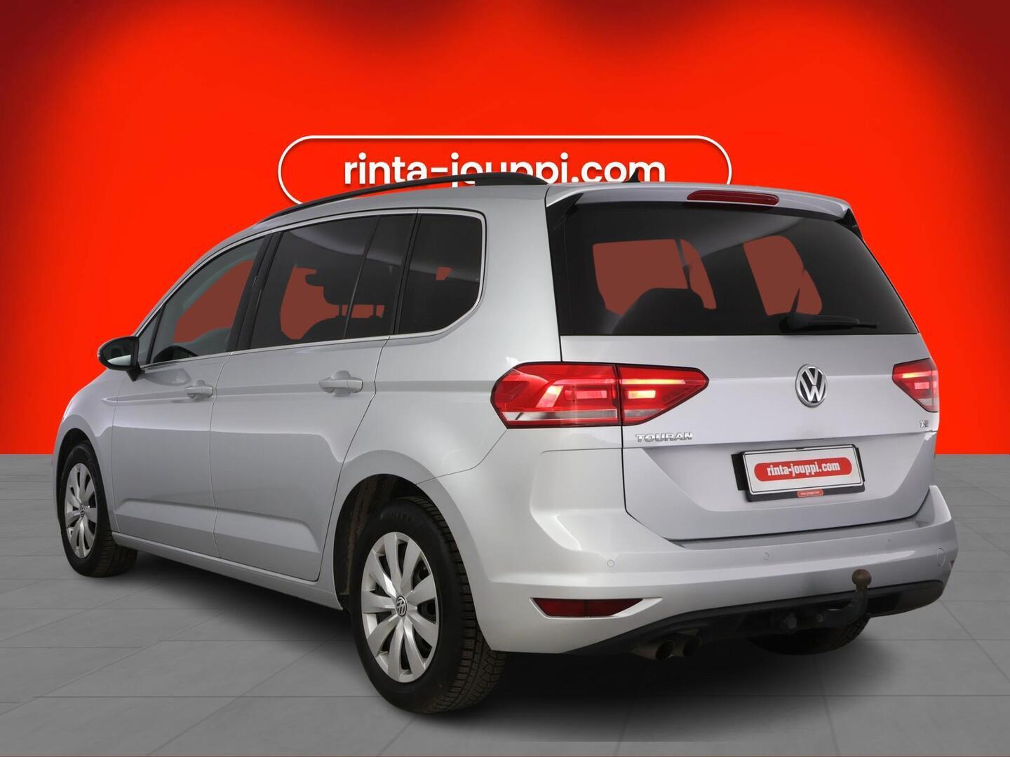 VOLKSWAGEN TOURAN 2017