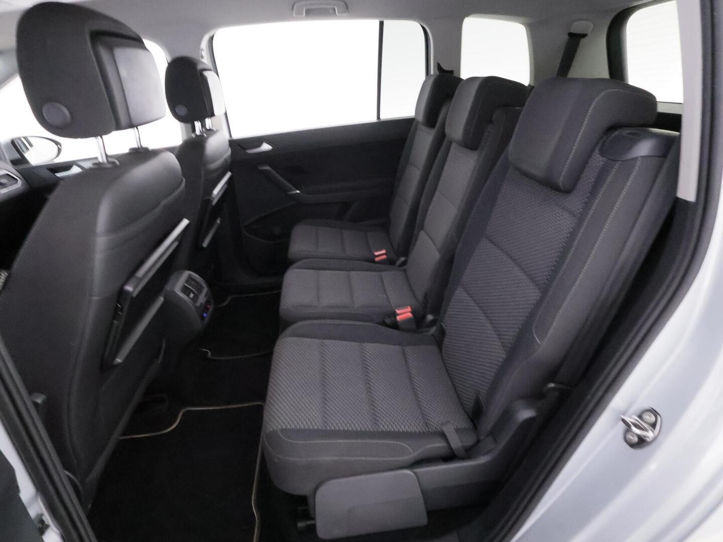 VOLKSWAGEN TOURAN 2017