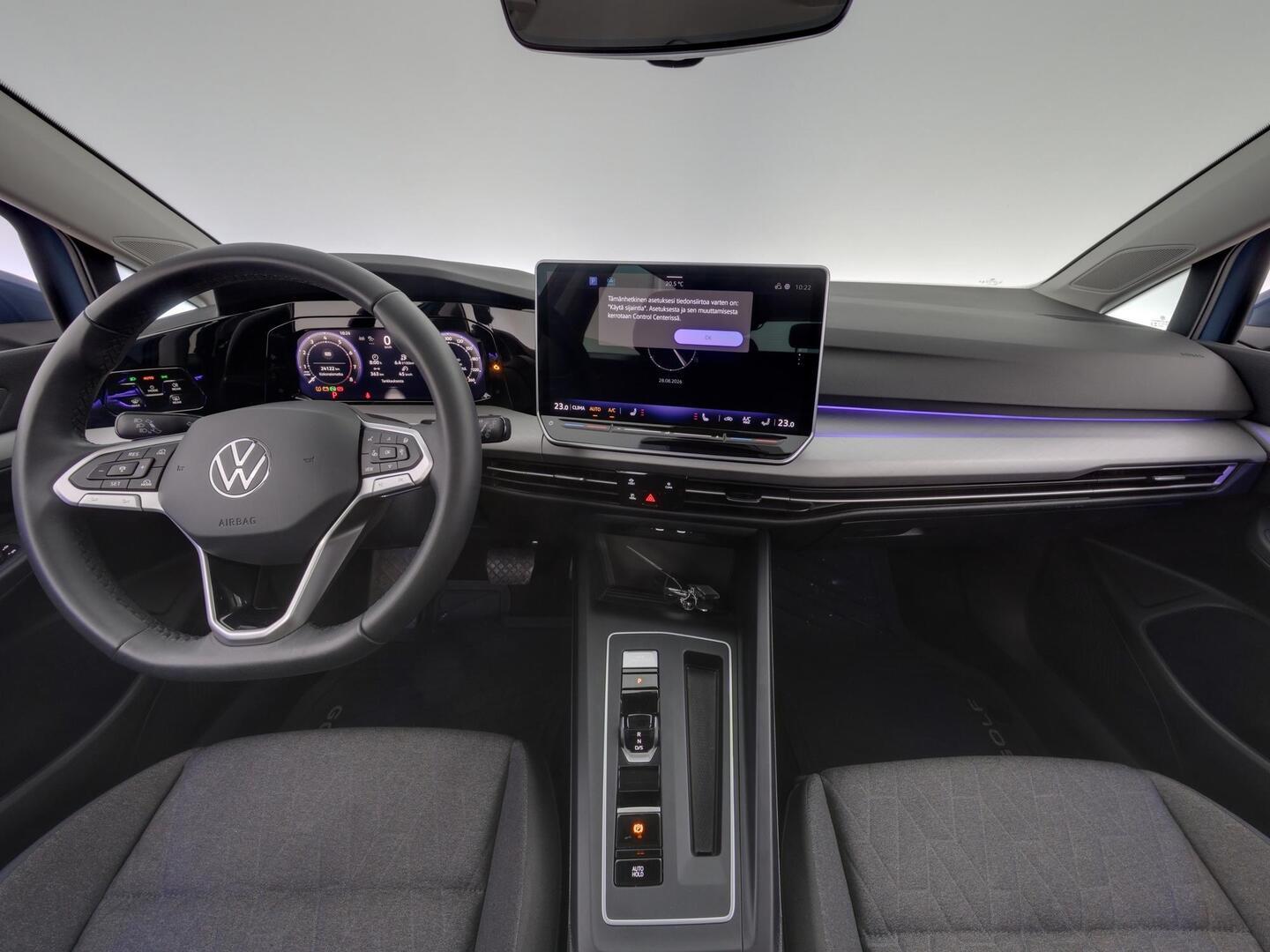 VOLKSWAGEN GOLF 2025