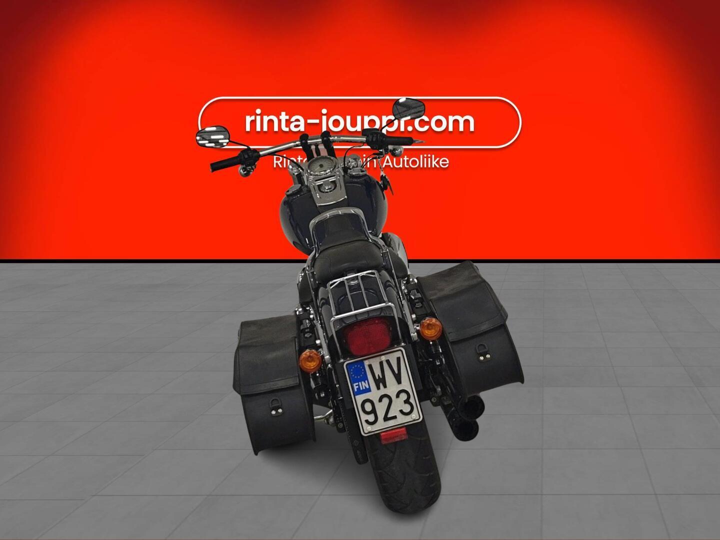 HARLEY-DAVIDSON DYNA 2008