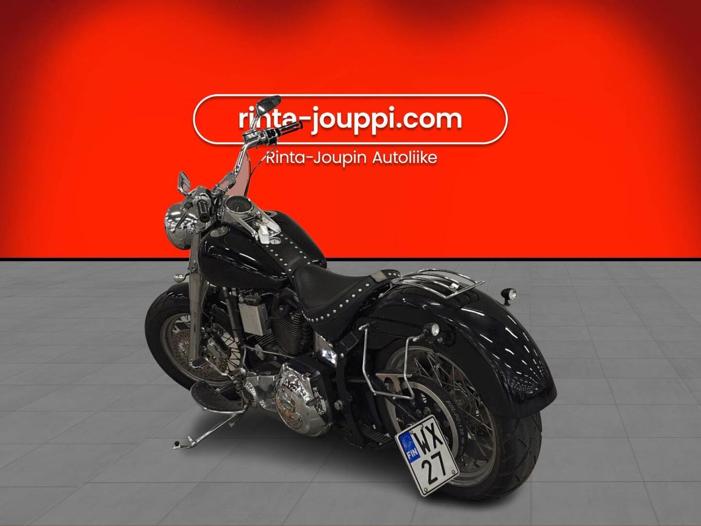 HARLEY-DAVIDSON SOFTAIL 2005