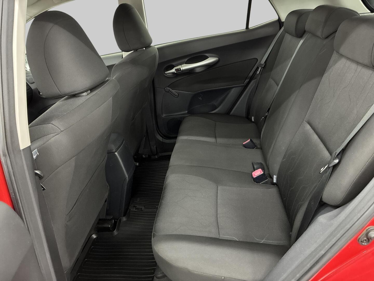 TOYOTA Auris 2011