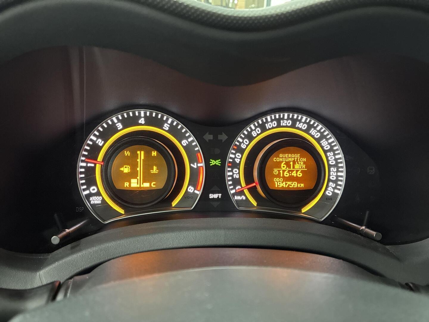 TOYOTA Auris 2011