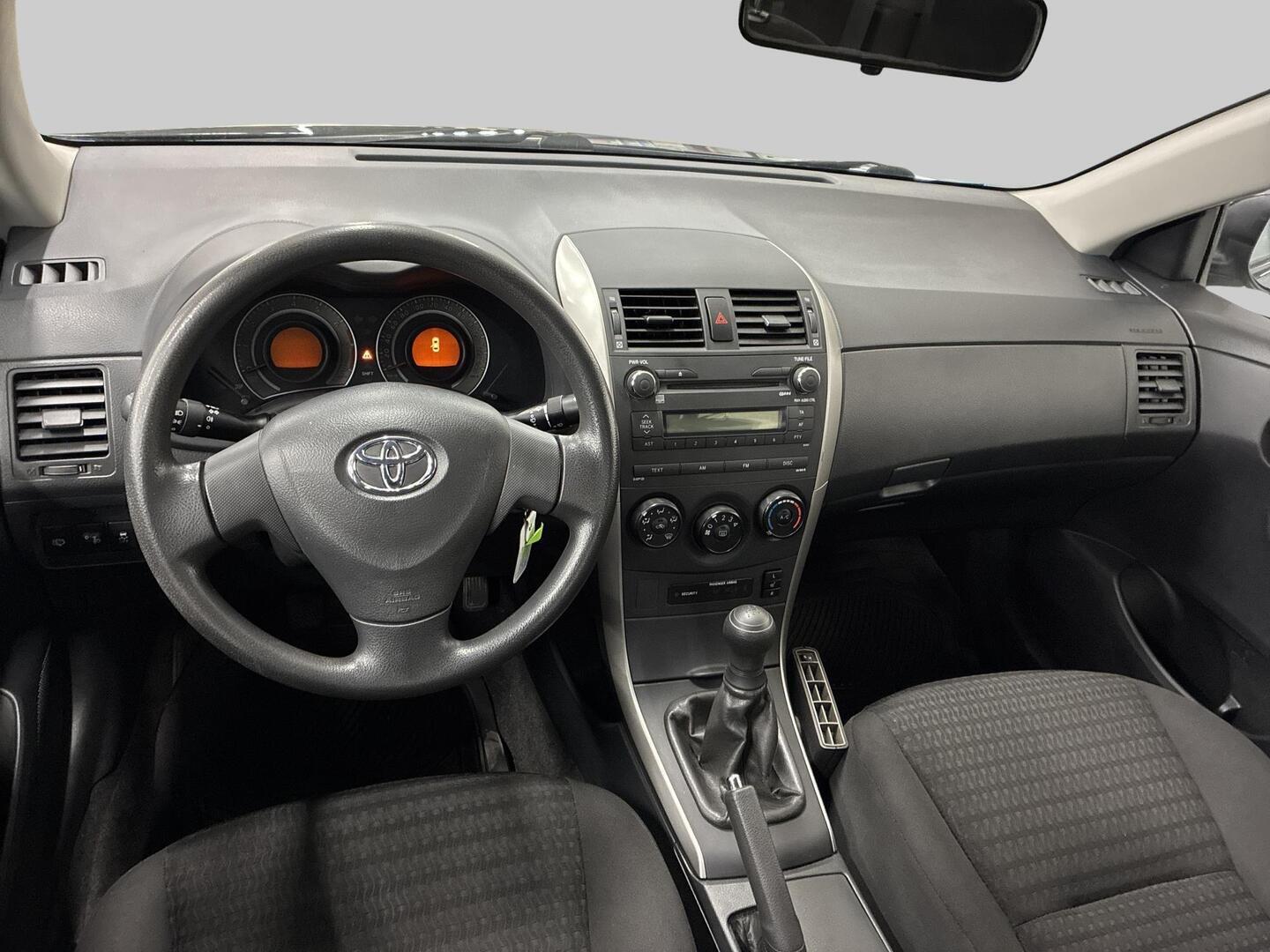 TOYOTA Corolla 2009