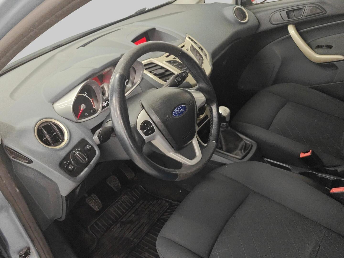 FORD Fiesta 2009