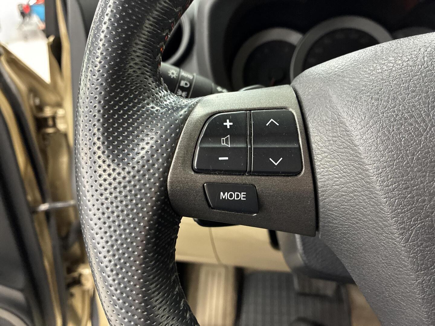 TOYOTA RAV4 2009