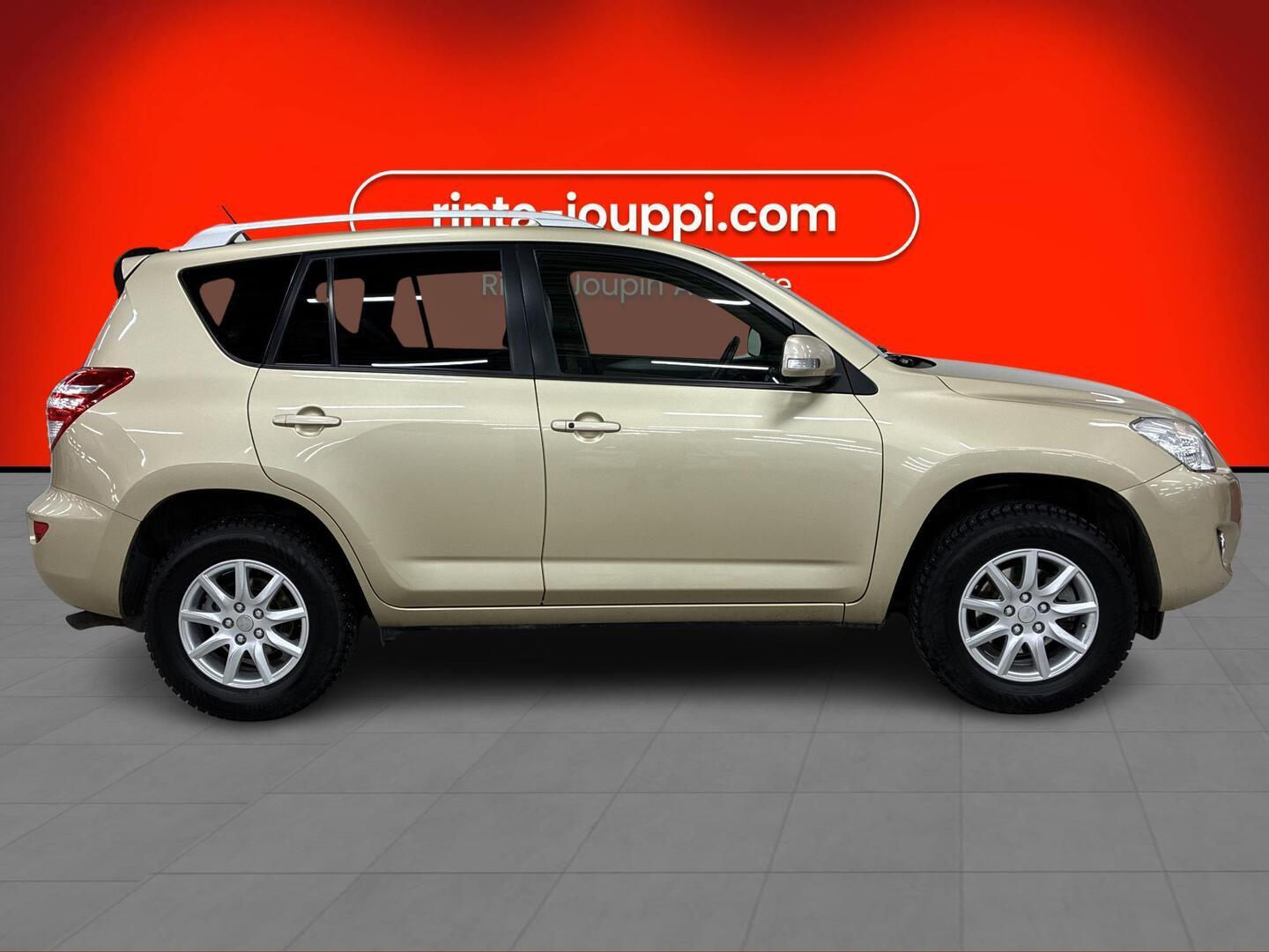 TOYOTA RAV4 2009