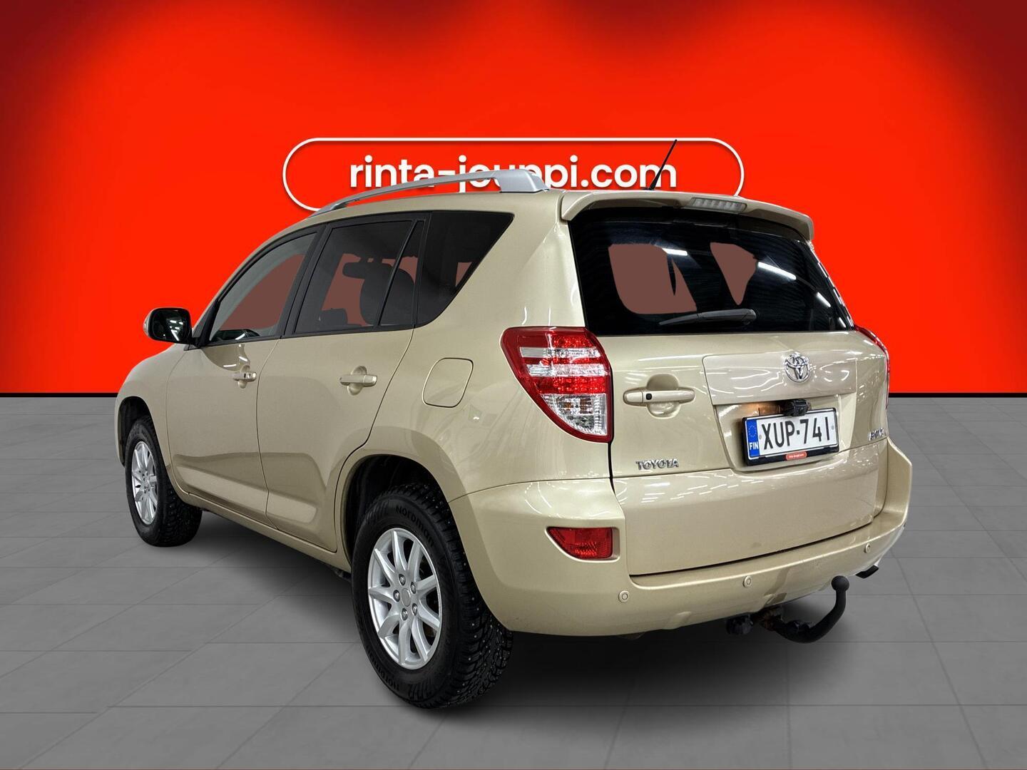 TOYOTA RAV4 2009