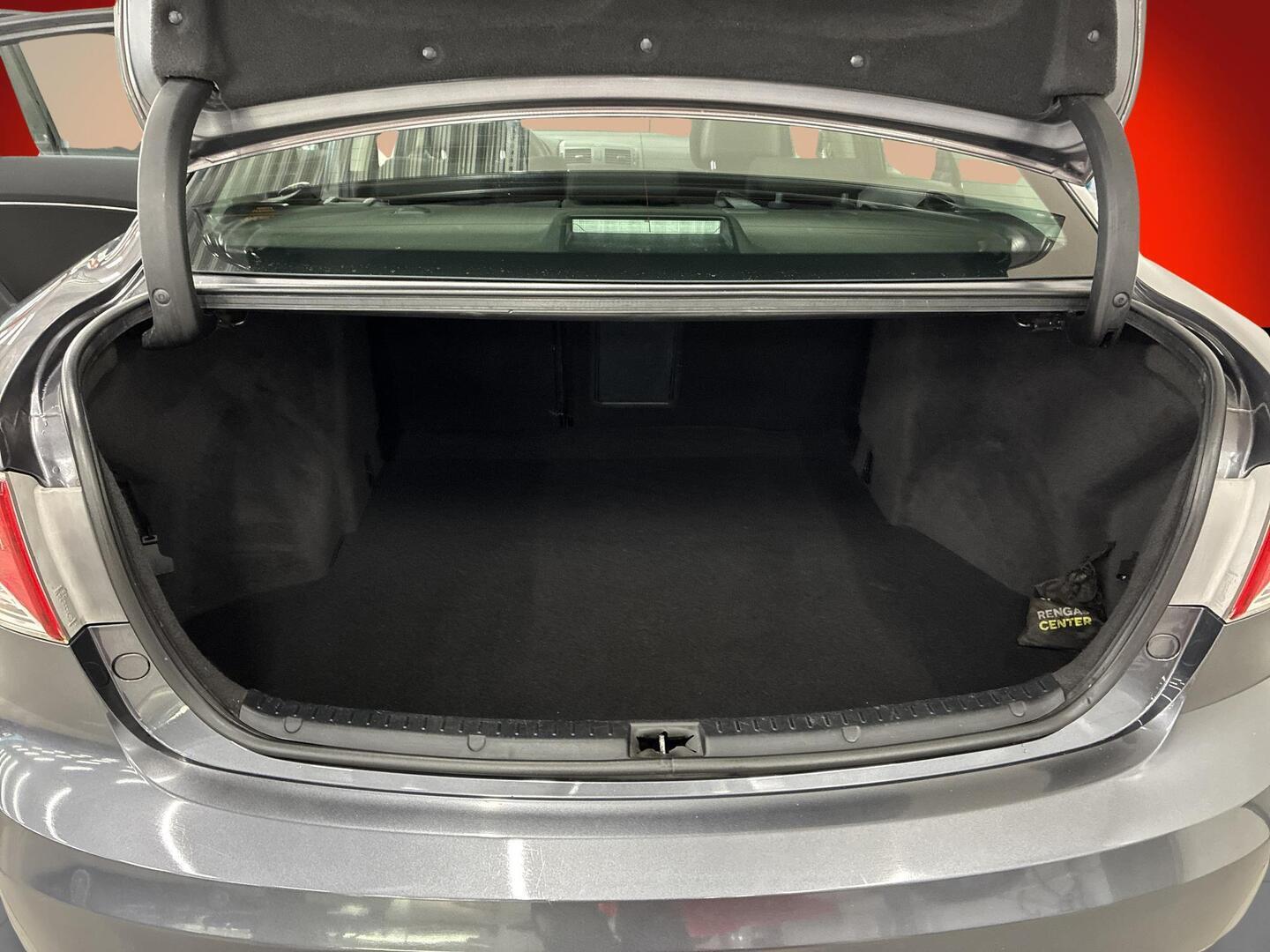 TOYOTA Avensis 2010