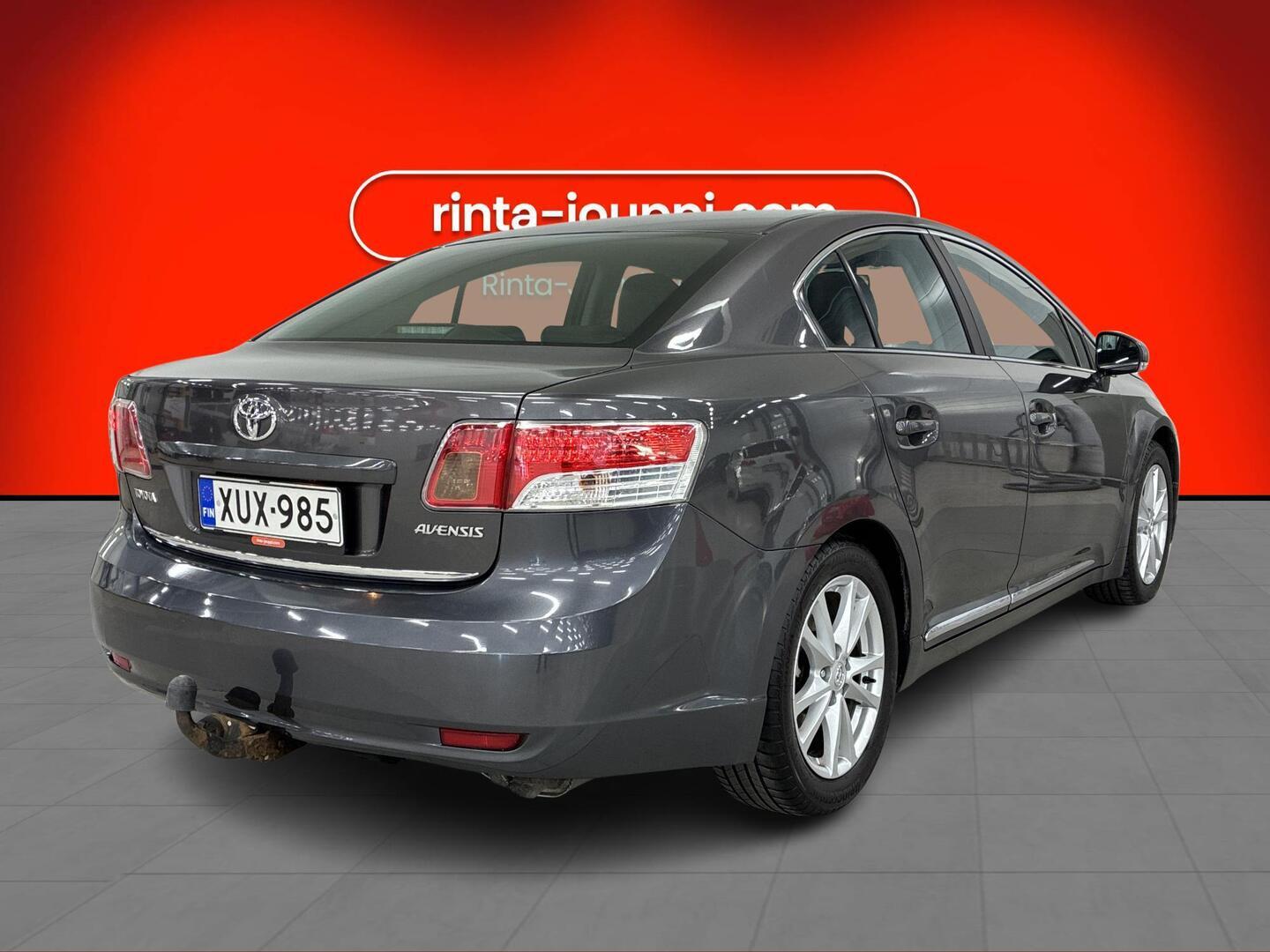 TOYOTA Avensis 2010