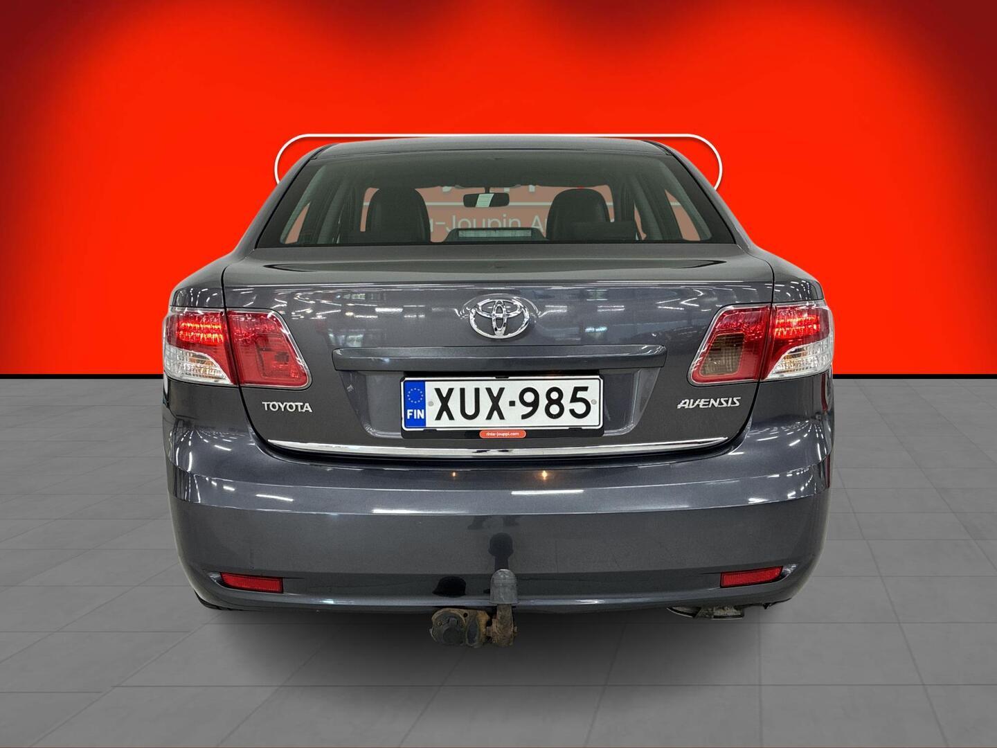 TOYOTA Avensis 2010