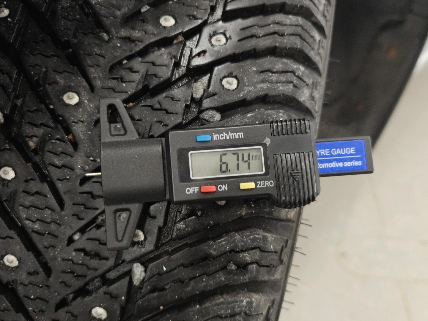 VOLKSWAGEN Caddy Maxi 2013