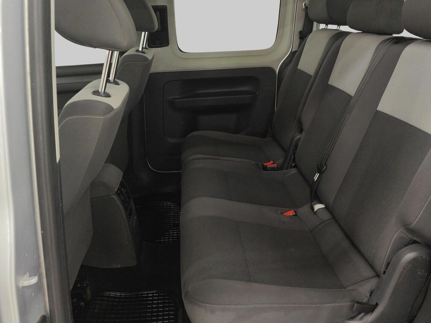 VOLKSWAGEN Caddy Maxi 2013