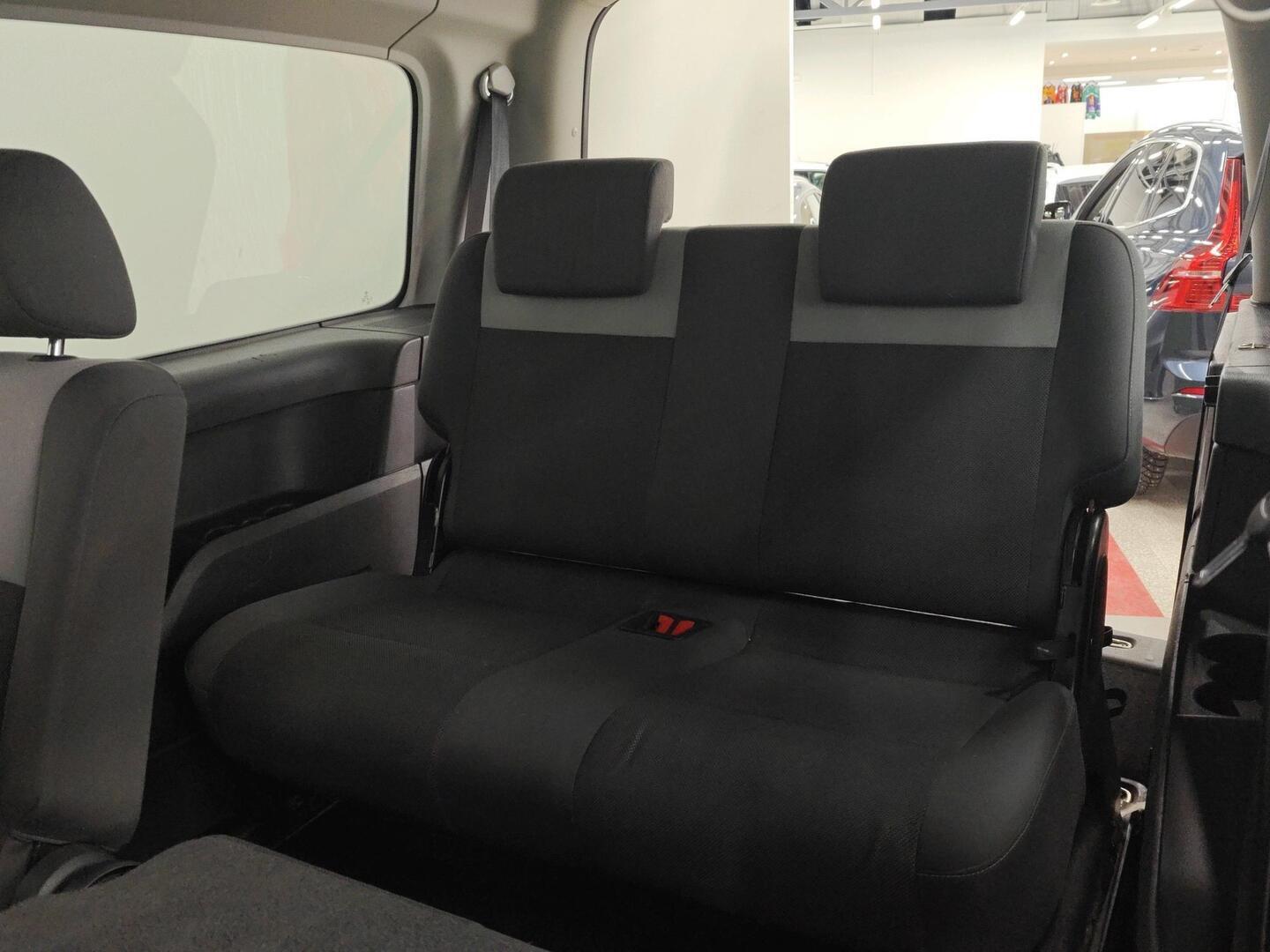 VOLKSWAGEN Caddy Maxi 2013