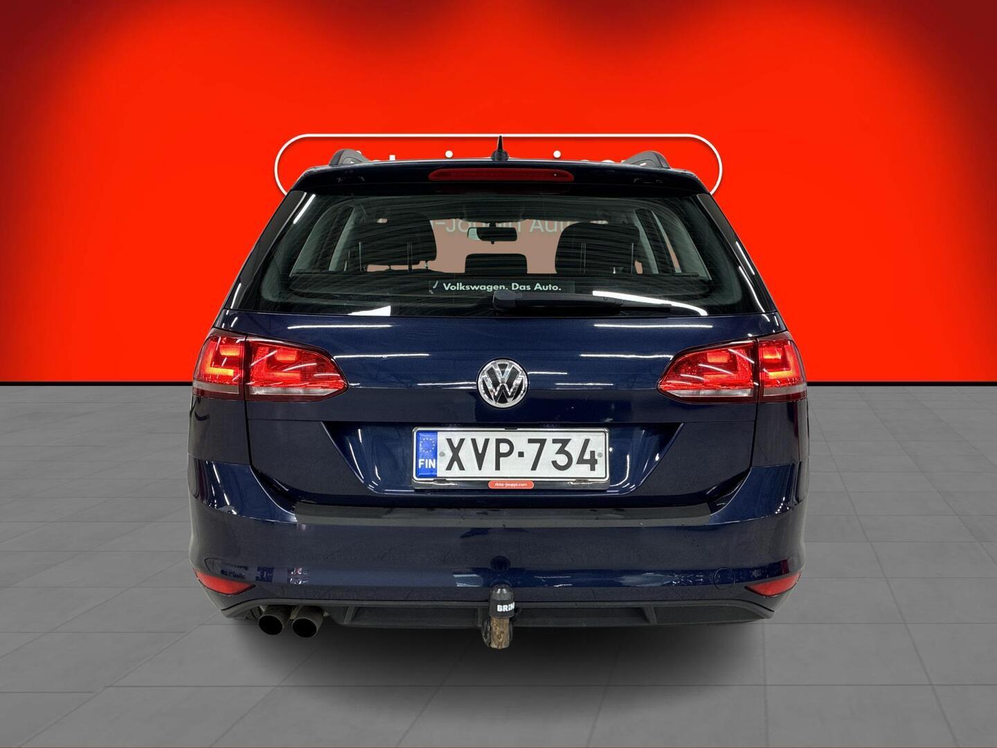 VOLKSWAGEN Golf 2014