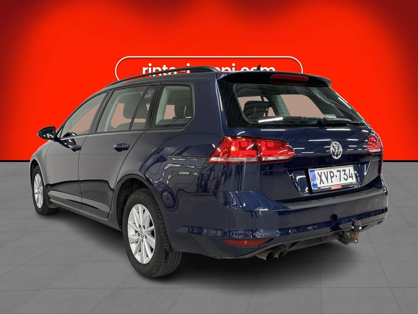 VOLKSWAGEN Golf 2014
